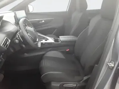 Photo 10 Peugeot 5008  Hybrid 136 e-DCS6