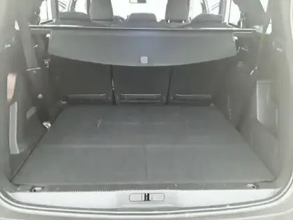 Photo 5 Peugeot 5008  Hybrid 136 e-DCS6
