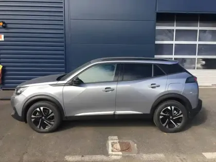 Photo 123 Peugeot 2008  BlueHDi 130 S&S EAT8