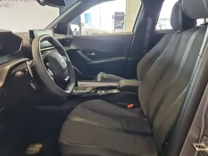 Photo 32 Peugeot 2008  BlueHDi 130 S&S EAT8