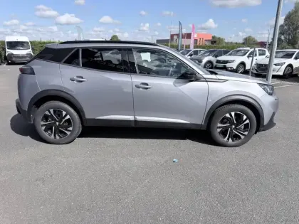 Photo 79 Peugeot 2008  BlueHDi 130 S&S EAT8