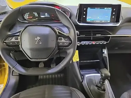 Photo 7 Peugeot 208  PureTech 100 S&S BVM6