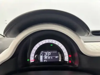 Photo 16 Renault Twingo  III Achat Intégral - 21