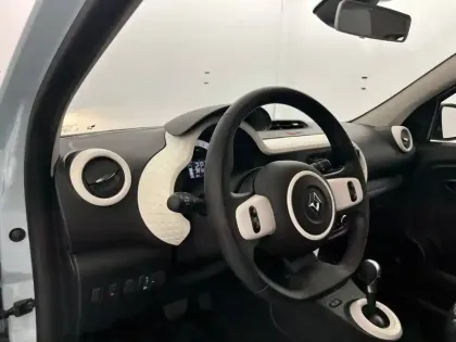 Photo 9 Renault Twingo  III Achat Intégral - 21