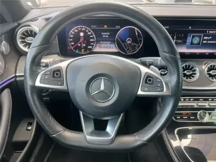 Photo 15 Mercedes Classe E 220 D 9G-TRONIC