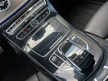 Photo 20 Mercedes Classe E 220 D 9G-TRONIC