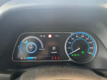 Photo 13 Nissan Leaf  150ch 40kWh Acenta 21.5