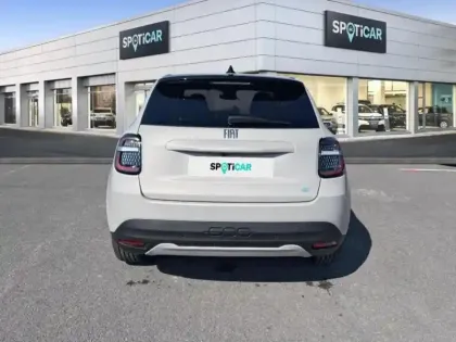 Photo 5 Fiat 600  1.2 Hybrid 100ch La Prima DCT6