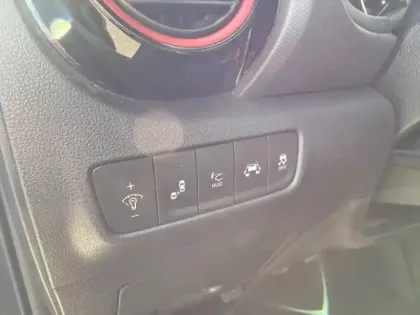 Photo 8 Hyundai Kona  1.0 T-GDi 120ch FAP Executive