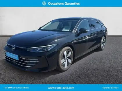 Photo Volkswagen Passat Elegance + Attelage + Caméra 360