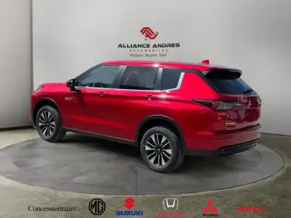 Photo 2 Mitsubishi Outlander  2.4 PHEV 306ch Invite + 4WD