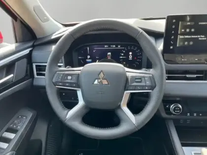 Photo 11 Mitsubishi Outlander  2.4 PHEV 306ch Invite + 4WD