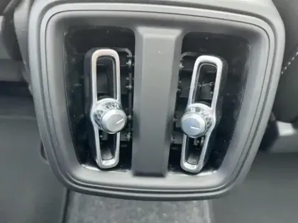 Photo 10 Volvo Xc40  B3 163ch Lounge Edition DCT 7