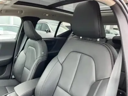 Photo 5 Volvo Xc40  B3 163ch Lounge Edition DCT 7