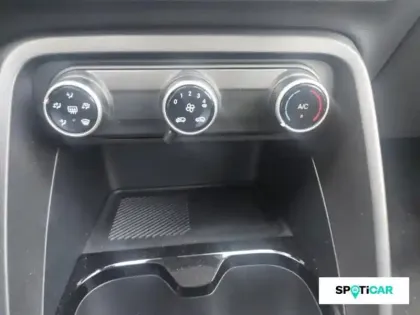 Photo 12 Citroën C3  Electrique 113ch YOU