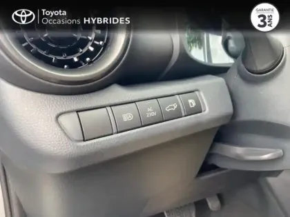 Photo 14 Toyota C-HR  2.0 Hybride Rechargeable 225ch Collection Premiere MY25