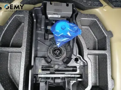 Photo 19 Peugeot 208  BlueHDi 100 S&S BVM6