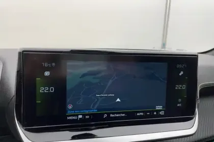 Photo 14 Peugeot 208  PureTech 100 S&S EAT8