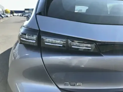 Photo 36 Peugeot 308  BlueHDi 130ch S&S EAT8