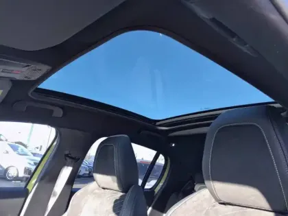 Photo 18 Peugeot 208  Hybrid 136 e-DCS6