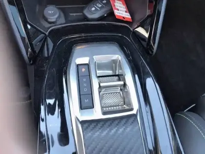 Photo 33 Peugeot 208  Hybrid 136 e-DCS6