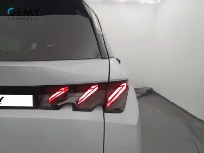 Photo 20 Peugeot 5008  Hybrid 145 e-DCS6