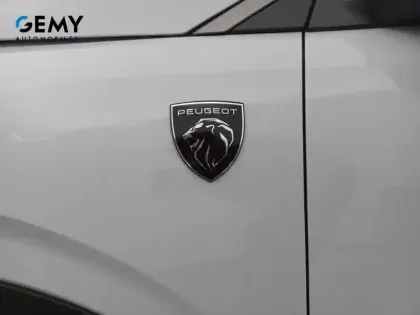 Photo 24 Peugeot 5008  Hybrid 145 e-DCS6