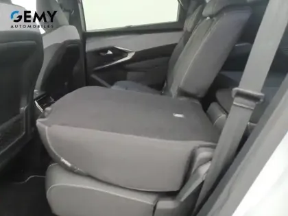 Photo 13 Peugeot 5008  Hybrid 145 e-DCS6