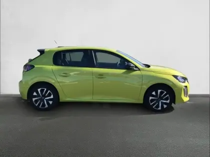 Photo 23 Peugeot 208  Hybrid 100 e-DCS6