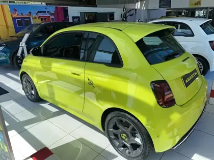Photo 10 Abarth 500  e 155 ch