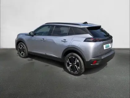 Photo 26 Peugeot 2008  100 S&S BVM6
