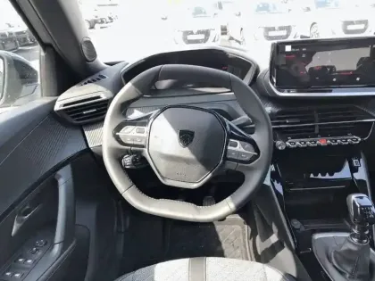 Photo 28 Peugeot 2008  100 S&S BVM6