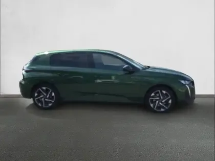 Photo 23 Peugeot 308  Hybrid 136 e-DCS6