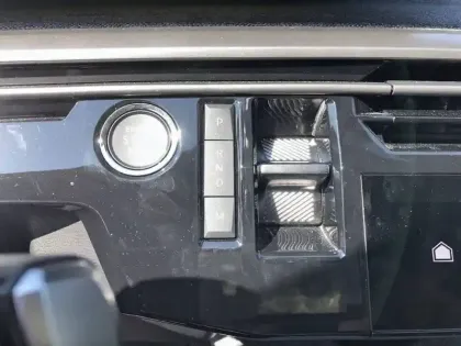 Photo 35 Peugeot 5008  Hybrid 136 e-DCS6