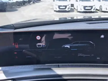 Photo 31 Peugeot 5008  Hybrid 136 e-DCS6