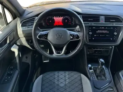 Photo 11 Volkswagen Tiguan  2.0 TDI 150ch DSG7