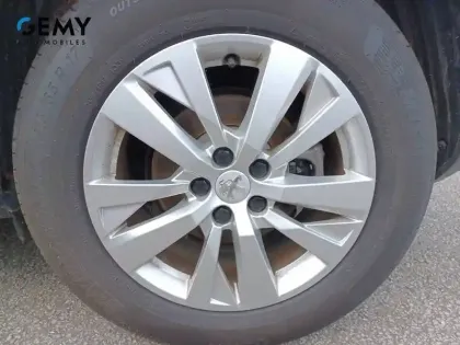 Photo 10 Peugeot 3008  PureTech 130ch S&S BVM6