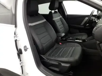 Photo 8 Citroën C4  BlueHDi 130 S&S EAT8 Shine Pack