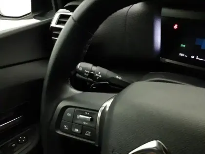 Photo 17 Citroën C4  BlueHDi 130 S&S EAT8 Shine Pack