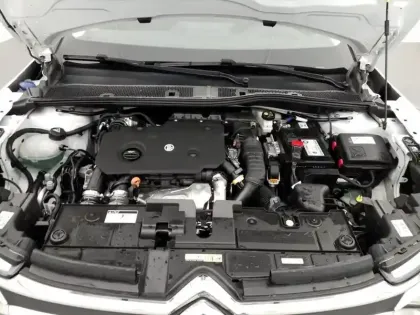 Photo 6 Citroën C4  BlueHDi 130 S&S EAT8 Shine Pack