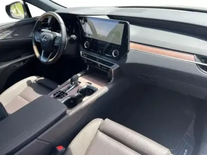 Photo 23 Lexus RX  450h+ Executive 4WD MY25