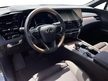 Photo 29 Lexus RX  450h+ Executive 4WD MY25