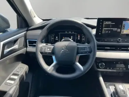 Photo 11 Mitsubishi Outlander  2.4 PHEV 306ch Intense 4WD