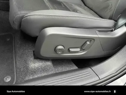 Photo 17 Volvo Xc40  B3 163 ch DCT7