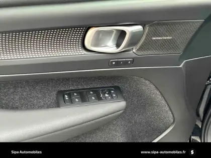 Photo 15 Volvo Xc40  B3 163 ch DCT7