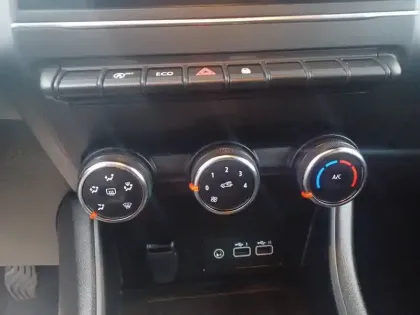 Photo 47 Renault Captur  TCe 100 GPL