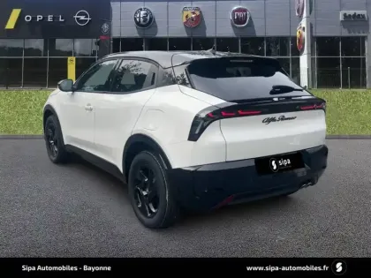 Photo 50 Alfa Romeo Junior  1.2 Ibrida 145 ch eDCT6