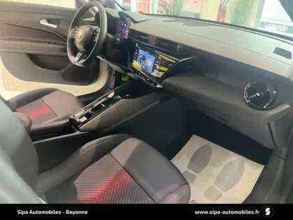 Photo 75 Alfa Romeo Junior  1.2 Ibrida 145 ch eDCT6