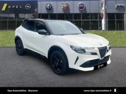 Photo 46 Alfa Romeo Junior  1.2 Ibrida 145 ch eDCT6