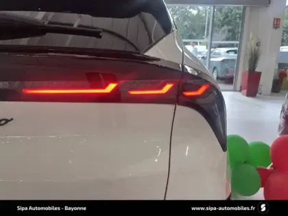 Photo 116 Alfa Romeo Junior  1.2 Ibrida 145 ch eDCT6